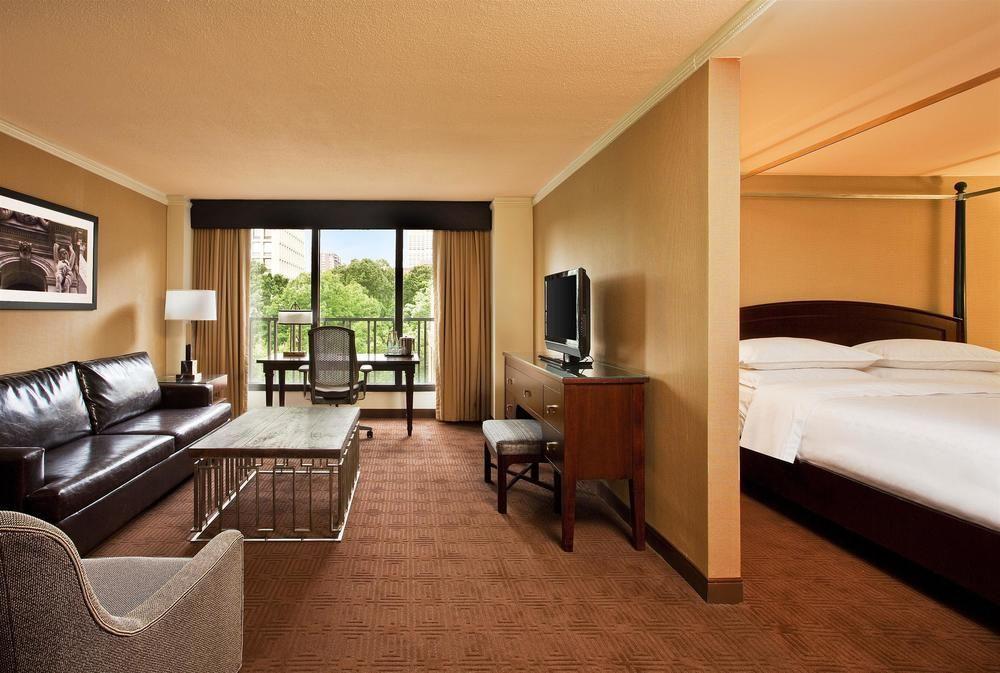 Philadelphia Marriott Old City Bagian luar foto