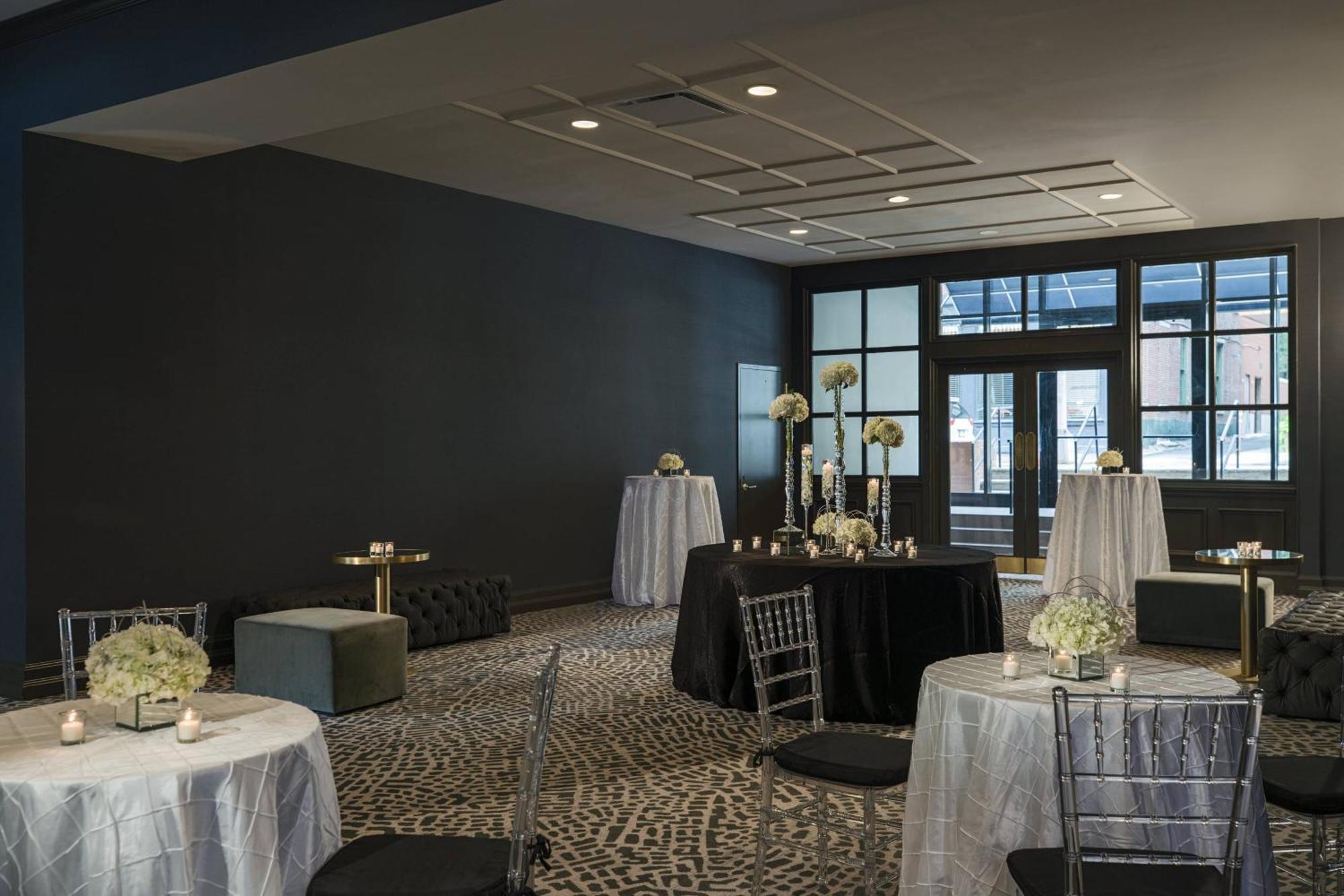 Philadelphia Marriott Old City Bagian luar foto