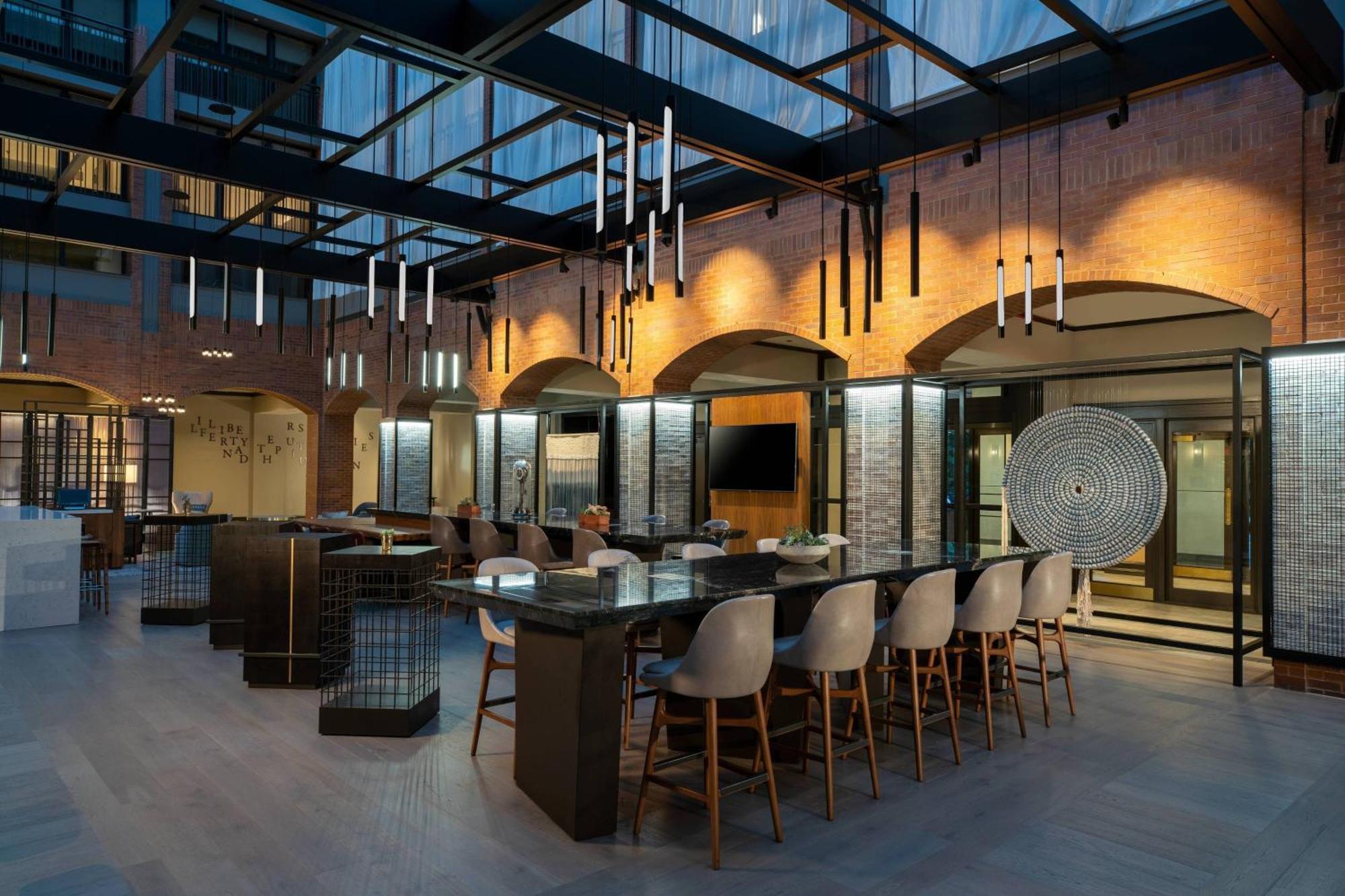 Philadelphia Marriott Old City Bagian luar foto